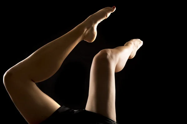 ผู้หญิงที่มีขาขึ้น — ภาพถ่ายสต็อก