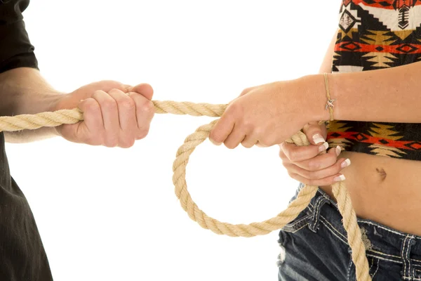 Couple tug of war rope — Stock Photo, Image