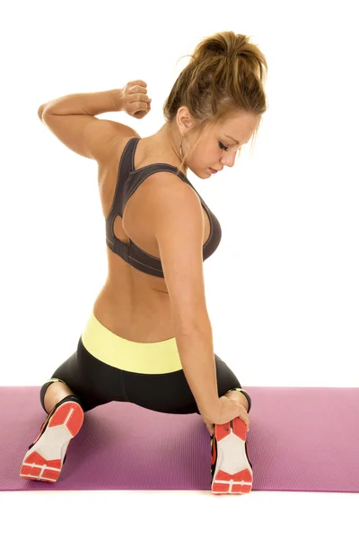 Woman doing sport exercises — Stock Photo, Image