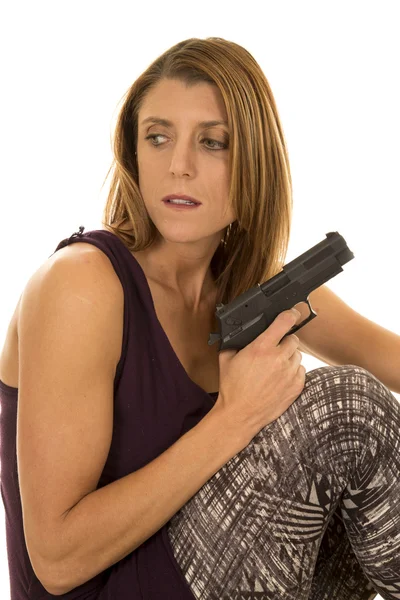 Woman with her pistol. — Stock Photo, Image