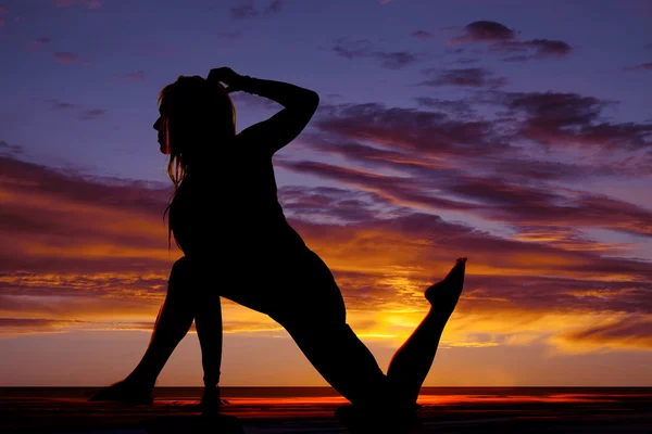 Mulher fazendo exercícios — Fotografia de Stock