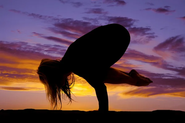 Woman doing exercises — Stock Photo, Image