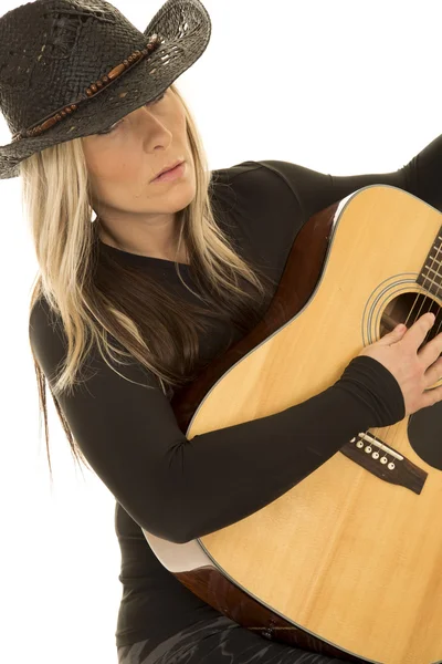 Kadın wih gitar — Stok fotoğraf