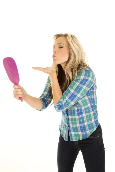 Mujer sosteniendo el espejo — Foto de Stock