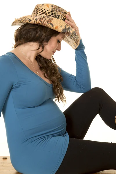 Vaqueira grávida com chapéu — Fotografia de Stock