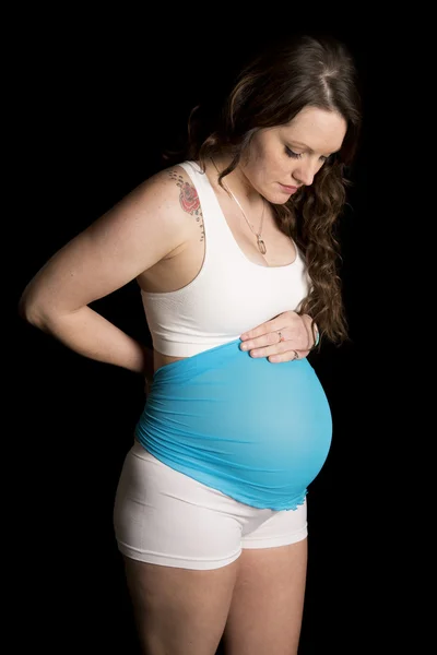 Jonge zwangere vrouw — Stockfoto