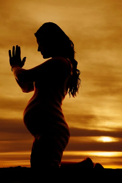 Silhouette of a pregnant woman — Stock Photo, Image