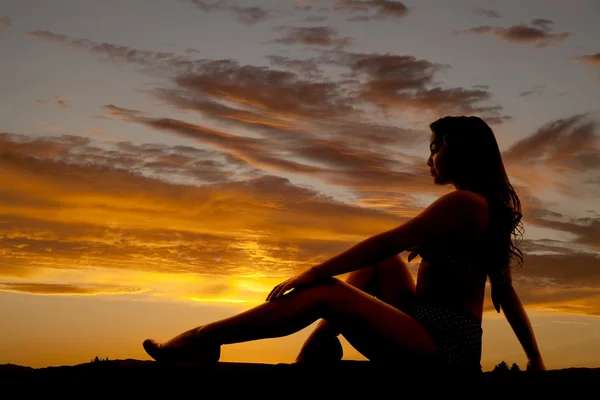 Silhouette di donna in bikini — Foto Stock