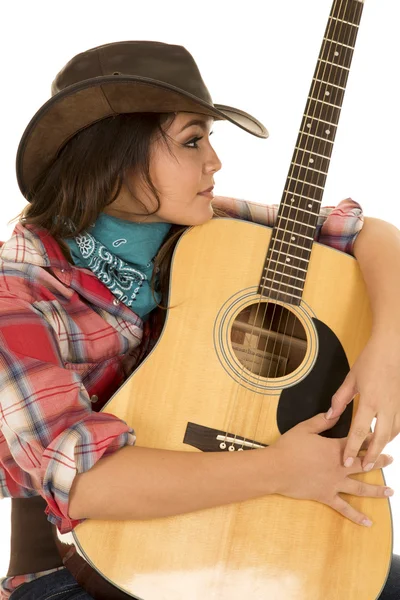 Kvinnan cowgirl med gitarr — Stockfoto