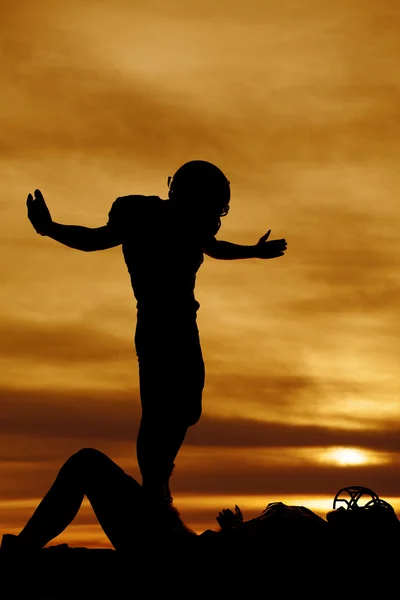 Silhouet van twee voetballers — Stockfoto