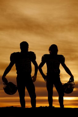 iki futbol oyuncuları silüeti