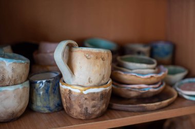 Boş kase kırsal ahşap, Japon el yapımı seramik kase, seramik doku.