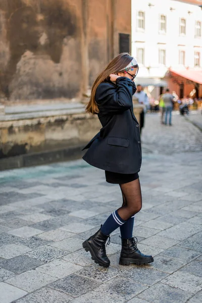 Hermosa Chica Campo Estilo Los Los Años Chica Con Estilo — Foto de Stock