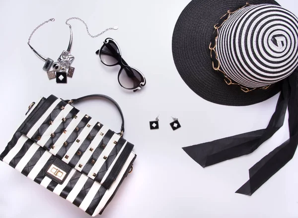 Striped Women Hat Glasses Earring Necklace Black White Purse Stripes — Stock Photo, Image