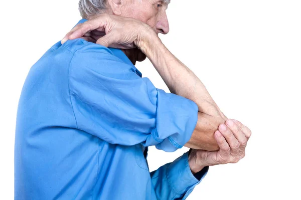 Kemik Ağrısı Çeken Yaşlı Bir Adam Erkek Dirseğini Tutuyor Beyaz — Stok fotoğraf