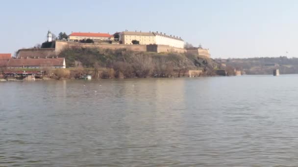 Oud Historisch Fort Petrovaradin Met Donau Rivier Novi Sad Servië — Stockvideo