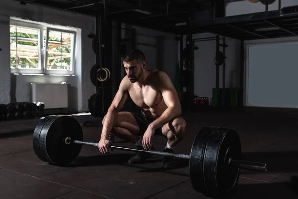 Joven Activo Fuerte Ajuste Sudoroso Muscular Hombre Ingenio Grandes Músculos —  Fotos de Stock
