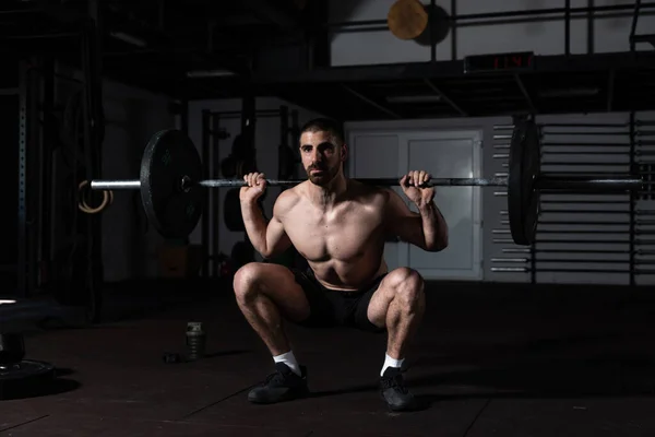 Jovem Suado Ativo Musculoso Forte Ajuste Homem Com Grandes Músculos — Fotografia de Stock