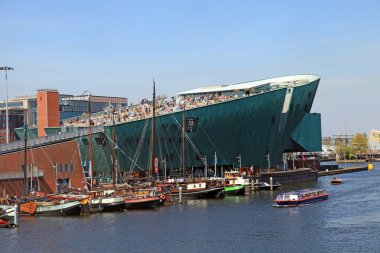 Görünüm bilim merkezi Nemo, Amsterdam, Hollanda. 