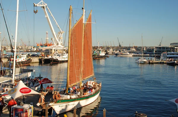 Victoria y Alfred Waterfront en Ciudad del Cabo, Sudáfrica . —  Fotos de Stock