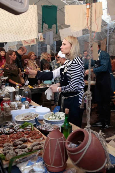Street Food Festival en Kiev, Ucrania . —  Fotos de Stock