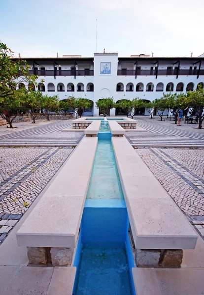 Bella fontana, Algarve, Portogallo — Foto Stock