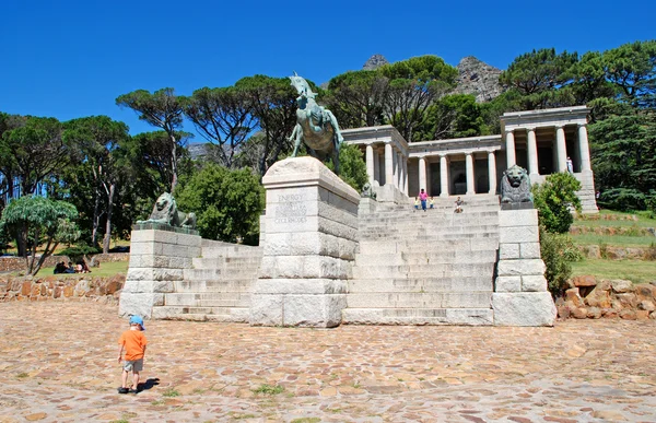 Памятник Родосу в Кейптауне, ЮАР — стоковое фото