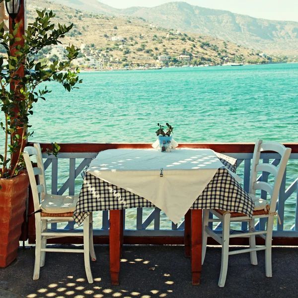 Mooie openlucht restaurant (Kreta, Griekenland) — Stockfoto