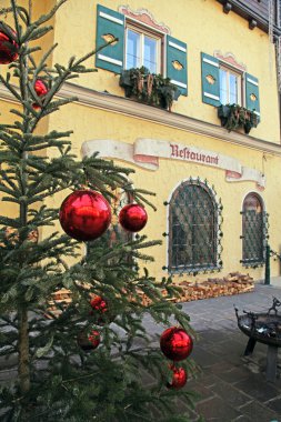 Noel dekore edilmiş Restoran, Bad Hofgastein, Avusturya