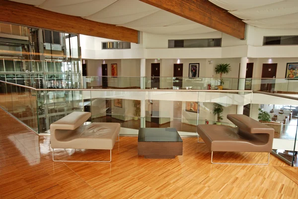 Lobby van het moderne hotel — Stockfoto