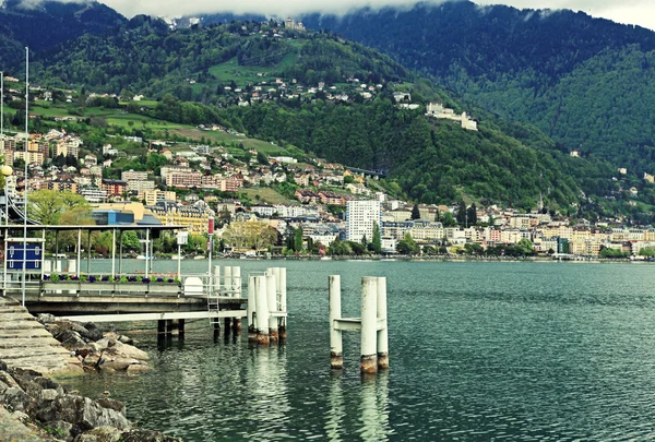 Lake Geneva, Alps mountains and view of Montreux — Stock Photo, Image