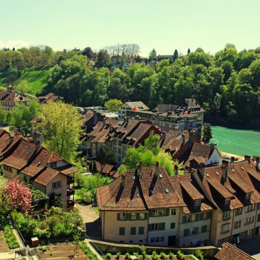 Bern ve Aare Nehri (İsviçre kiremit)