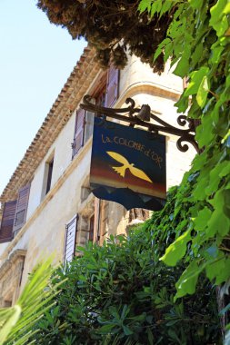Ünlü yerel restoran La colombe dor Saint Pau içinde iz