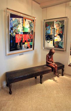 Çağdaş heykel ve Resim Sergisi Saint p ile Sanat Galerisi