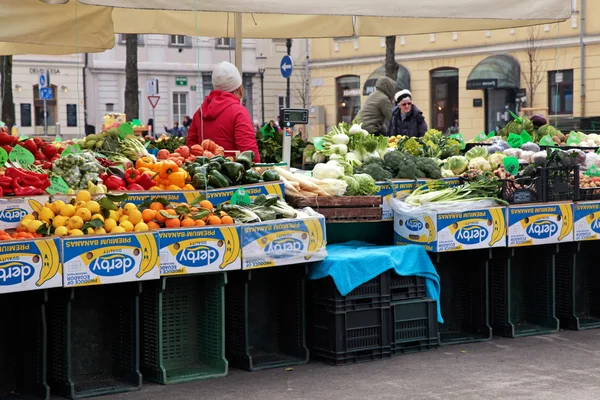 Mercado agrícola local no centro de Liubliana, Eslovénia . — Fotografia de Stock