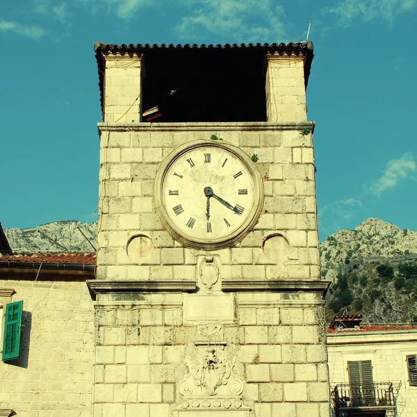Średniowieczna wieża zegarowa (kotor, Czarnogóra) — Zdjęcie stockowe