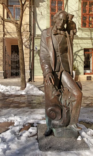 Statue von hans christian andersen in bratislava. — Stockfoto