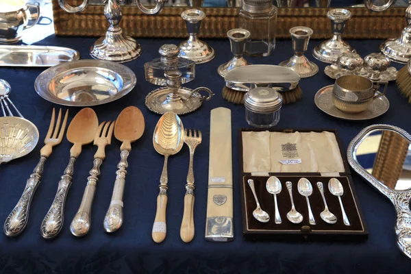 Antique silverware on antique market The Cours Saleya, Nice, Fra — Stok fotoğraf