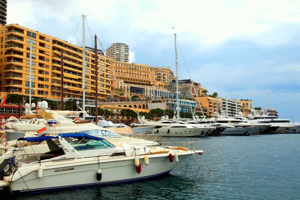 Liman Hercules ve Monte Carlo cityview lüks yatlar, — Stok fotoğraf