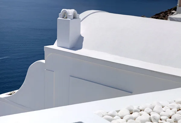 Detalle de las casas tradicionales lavadas blancas, Grecia, Santorini isl — Foto de Stock