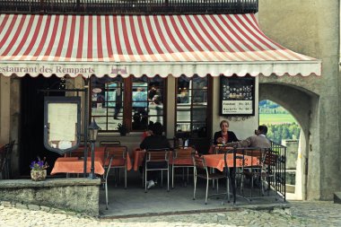geleneksel café swiss köyün Gruyeres, İsviçre