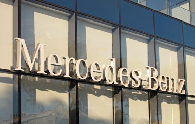 Mercedes-Benz Bayilik logosu