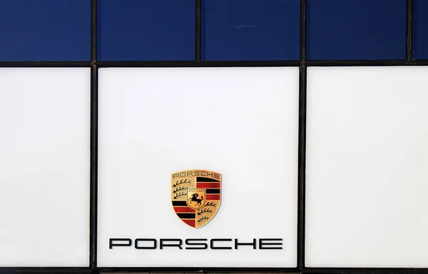 Porsche prodejce logo — Stock fotografie