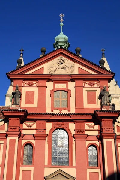 St.George's Basilica i Pragborgen, Prag — Stockfoto