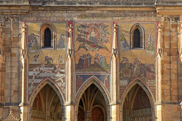 Detail of mosaic on Cathedral of St. Vitus, Prague — Stock Photo, Image