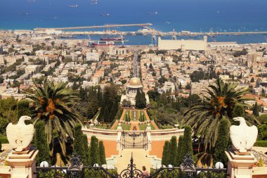 Bahai bahçeleri ve deniz limanı, Haifa, İsrail ile panoramik manzara