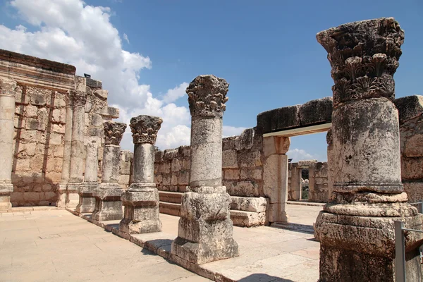 Ruínas da antiga sinagoga em Cafarnaum, Israel . — Fotografia de Stock