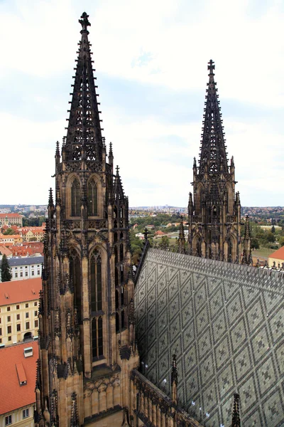 The spire of stone towers of St. Vitus Cathedral , Prague — Stock Photo, Image