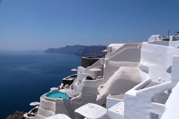 Bela vista do mar e casas brancas, Santorini — Fotografia de Stock