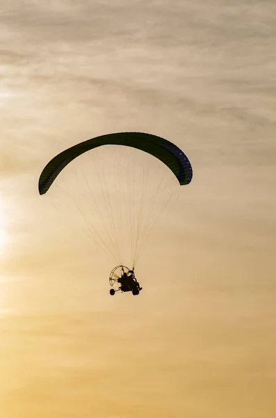 Paraglider Flying Sky Sunset — Stock Photo, Image